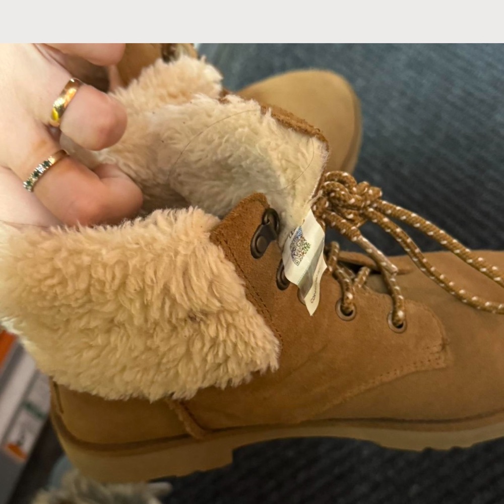 UGG Tan Ankle Boots with Cream Fur Lining